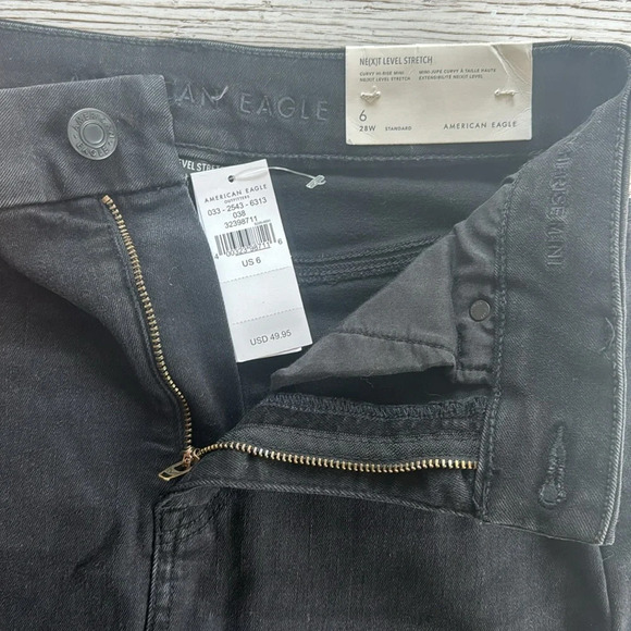 NWT American Eagle AEO Curvy Hi-Rise Mini Distressed Black Denim Jean Skirt 6/28 - Picture 5 of 5